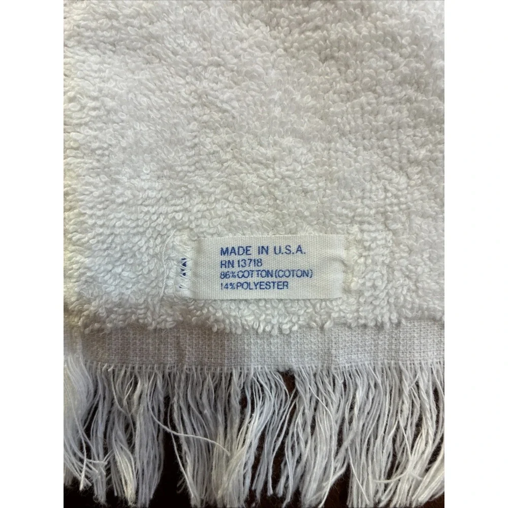 VTG Set Of 2 White W/ Gold  